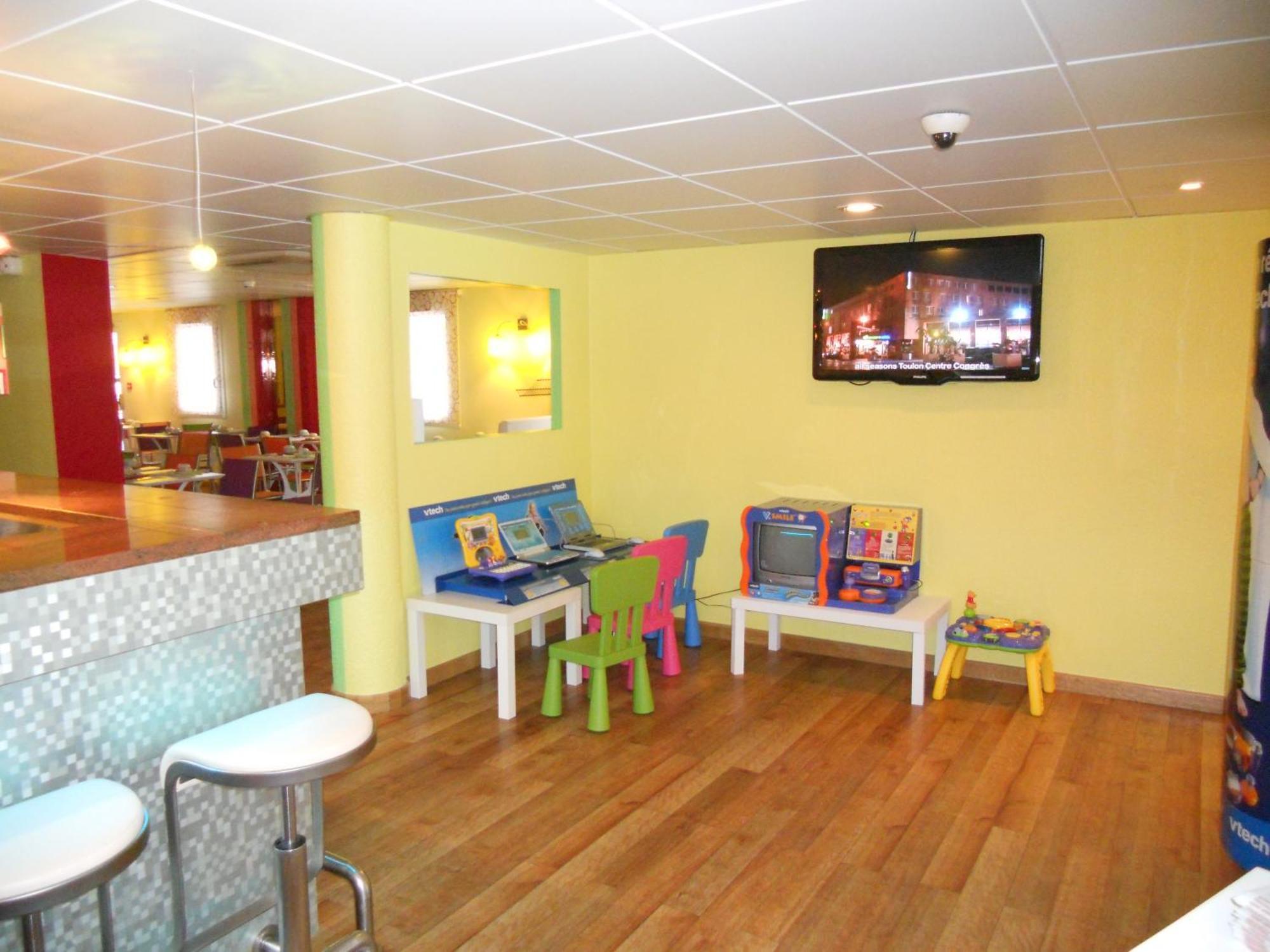 Ibis Styles Bourg En Bresse Hotel Kültér fotó